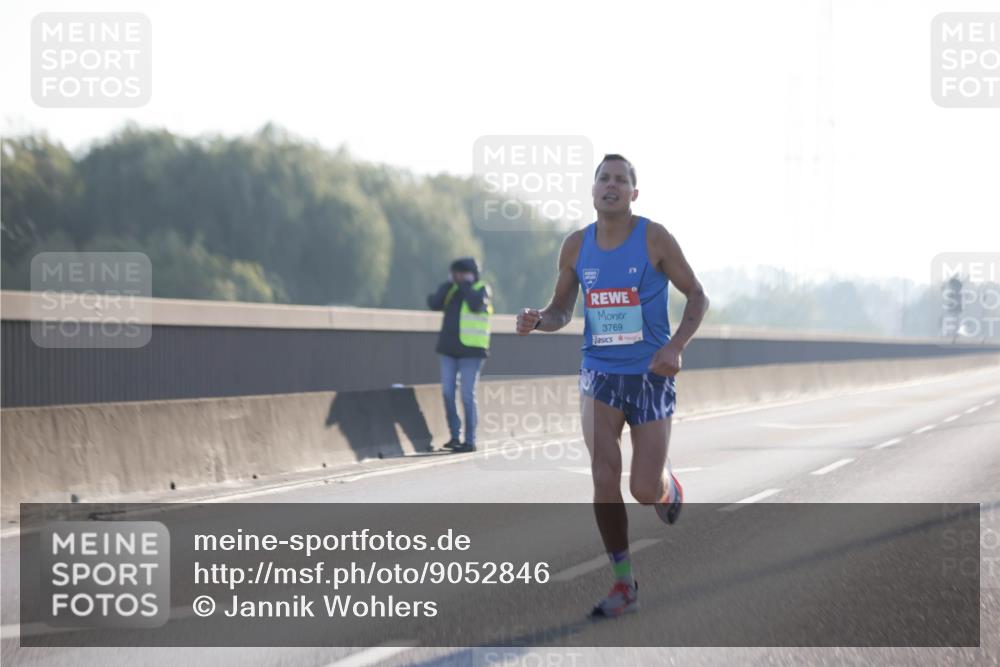 03.10.2025 - Köhlbrandbrückenlauf Jannik Wohlers http://msf.ph/oto/9052846 03.10.2025 09:09:44 Position 3 3769 meine-sportfotos.de