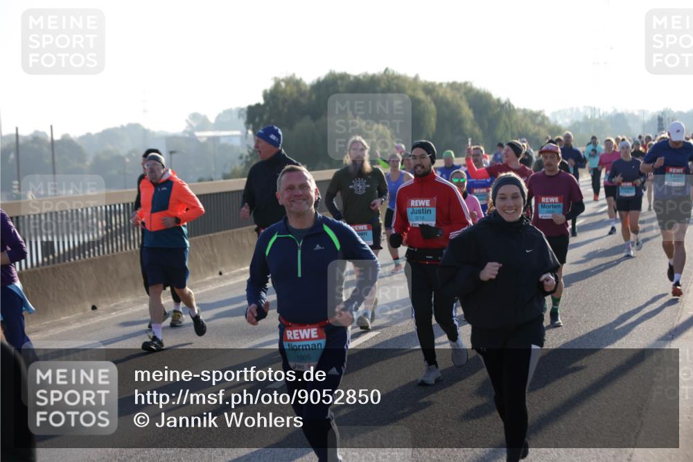 03.10.2025 - Köhlbrandbrückenlauf Jannik Wohlers http://msf.ph/oto/9052850 03.10.2025 09:19:40 Position 3 1805, 3216 meine-sportfotos.de