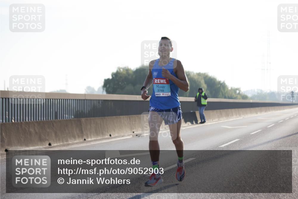 03.10.2025 - Köhlbrandbrückenlauf Jannik Wohlers http://msf.ph/oto/9052903 03.10.2025 09:09:45 Position 3 3769 meine-sportfotos.de