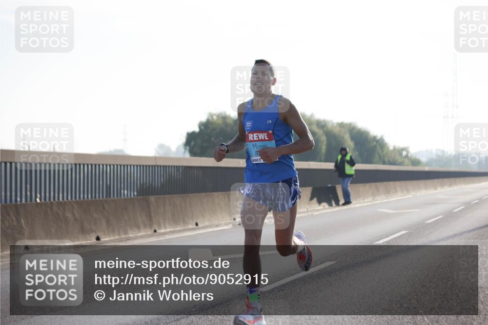 03.10.2025 - Köhlbrandbrückenlauf Jannik Wohlers http://msf.ph/oto/9052915 03.10.2025 09:09:45 Position 3 3 meine-sportfotos.de