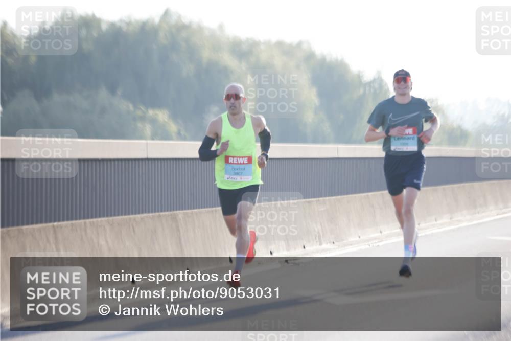 03.10.2025 - Köhlbrandbrückenlauf Jannik Wohlers http://msf.ph/oto/9053031 03.10.2025 09:10:36 Position 3 3807, 1006 meine-sportfotos.de