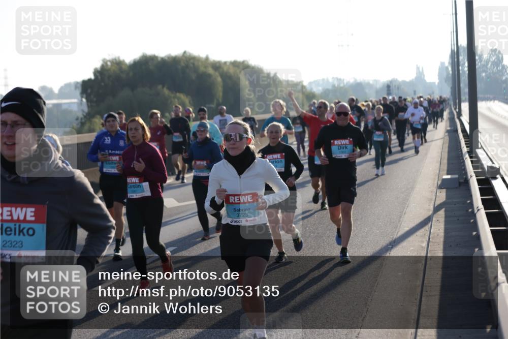 03.10.2025 - Köhlbrandbrückenlauf Jannik Wohlers http://msf.ph/oto/9053135 03.10.2025 09:19:49 Position 3 2323, 1303, 3723 meine-sportfotos.de