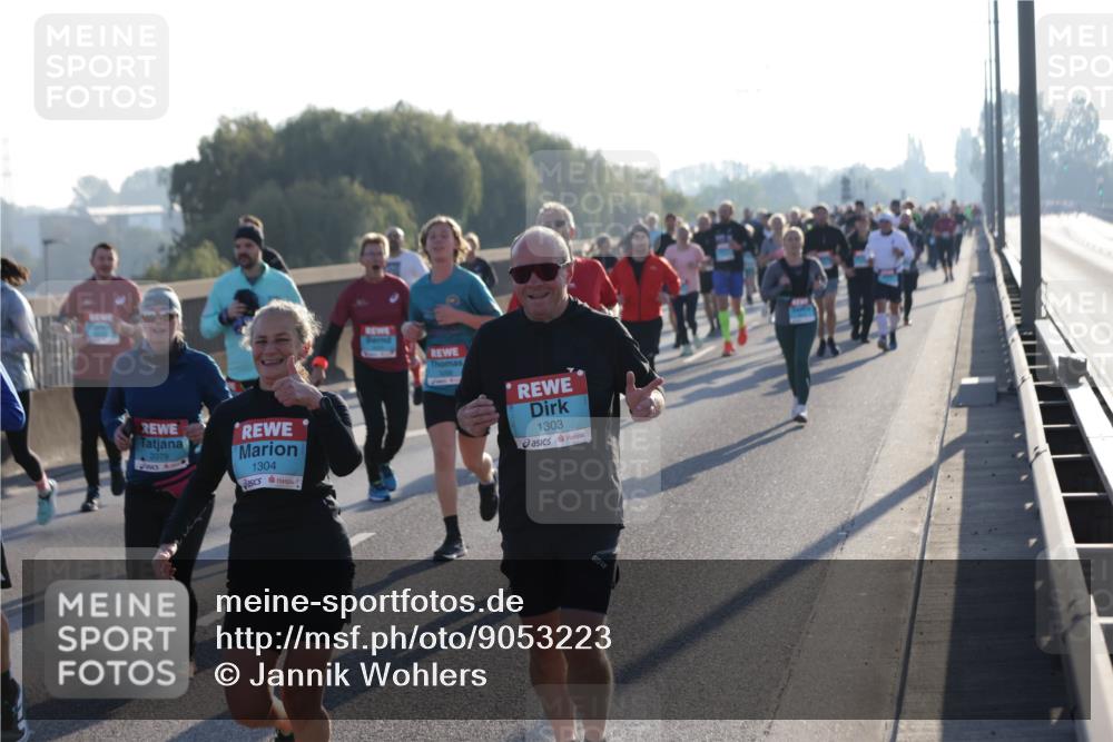 03.10.2025 - Köhlbrandbrückenlauf Jannik Wohlers http://msf.ph/oto/9053223 03.10.2025 09:19:50 Position 3 2079, 1304, 1303 meine-sportfotos.de