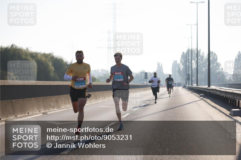 03.10.2025 - Köhlbrandbrückenlauf Jannik Wohlers http://msf.ph/oto/9053231 03.10.2025 09:10:40 Position 3 3590, 3782 meine-sportfotos.de