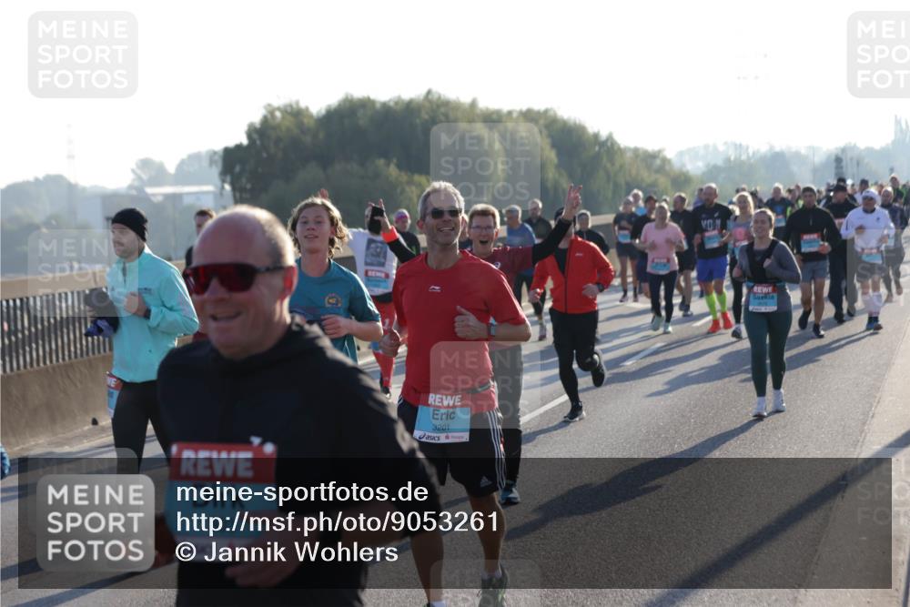 03.10.2025 - Köhlbrandbrückenlauf Jannik Wohlers http://msf.ph/oto/9053261 03.10.2025 09:19:51 Position 3 1303, 3201 meine-sportfotos.de