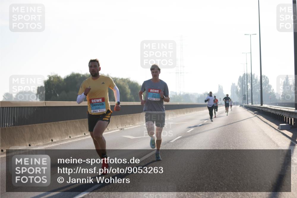 03.10.2025 - Köhlbrandbrückenlauf Jannik Wohlers http://msf.ph/oto/9053263 03.10.2025 09:10:41 Position 3 3590, 3782 meine-sportfotos.de