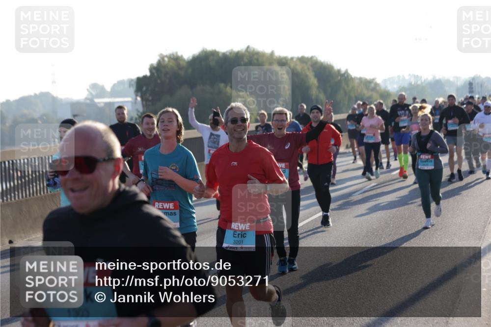 03.10.2025 - Köhlbrandbrückenlauf Jannik Wohlers http://msf.ph/oto/9053271 03.10.2025 09:19:52 Position 3 1303, 3201 meine-sportfotos.de