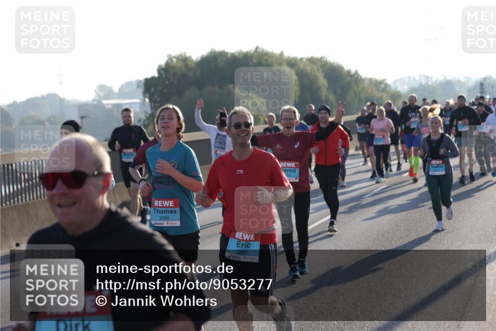 03.10.2025 - Köhlbrandbrückenlauf Jannik Wohlers http://msf.ph/oto/9053277 03.10.2025 09:19:52 Position 3 3200, 3201 meine-sportfotos.de
