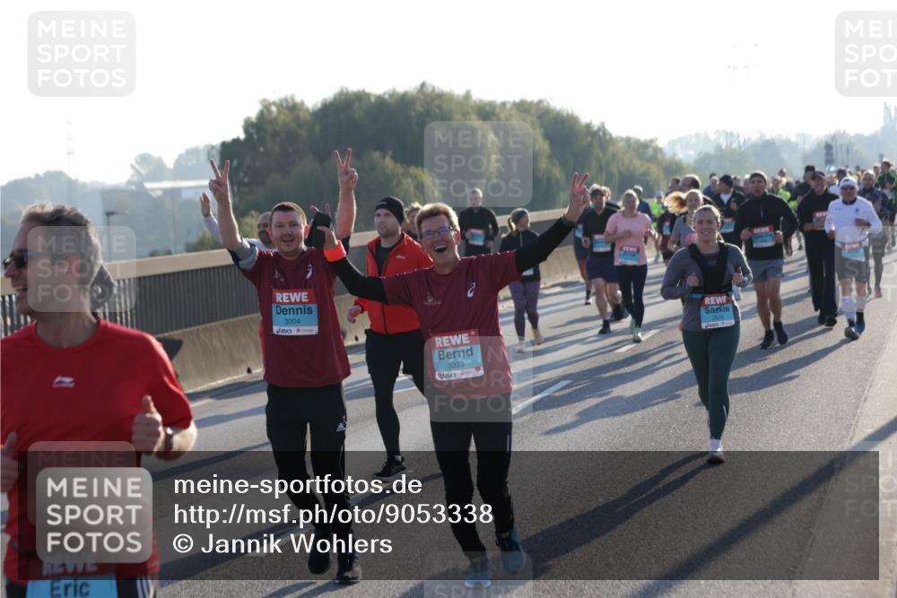 03.10.2025 - Köhlbrandbrückenlauf Jannik Wohlers http://msf.ph/oto/9053338 03.10.2025 09:19:53 Position 3 3004, 3003, 2678 meine-sportfotos.de