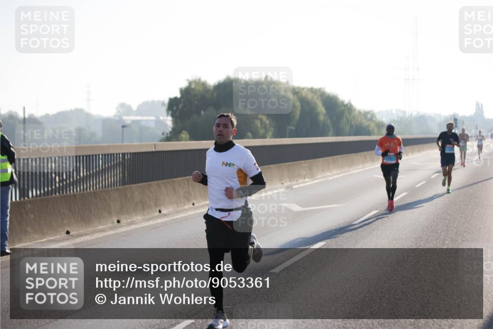 03.10.2025 - Köhlbrandbrückenlauf Jannik Wohlers http://msf.ph/oto/9053361 03.10.2025 09:10:47 Position 3  meine-sportfotos.de
