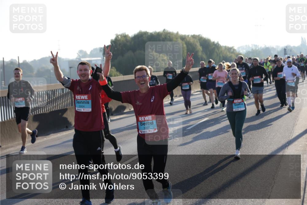 03.10.2025 - Köhlbrandbrückenlauf Jannik Wohlers http://msf.ph/oto/9053399 03.10.2025 09:19:53 Position 3 3004, 3003 meine-sportfotos.de