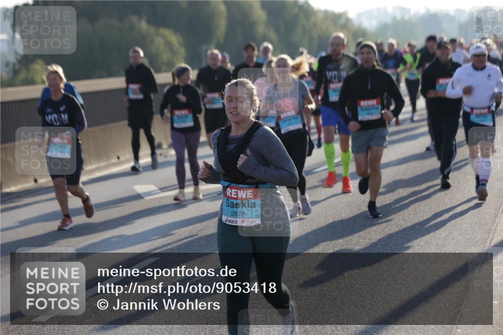 03.10.2025 - Köhlbrandbrückenlauf Jannik Wohlers http://msf.ph/oto/9053418 03.10.2025 09:19:54 Position 3 2678 meine-sportfotos.de