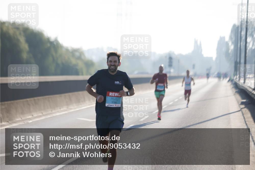 03.10.2025 - Köhlbrandbrückenlauf Jannik Wohlers http://msf.ph/oto/9053432 03.10.2025 09:10:50 Position 3 3760 meine-sportfotos.de