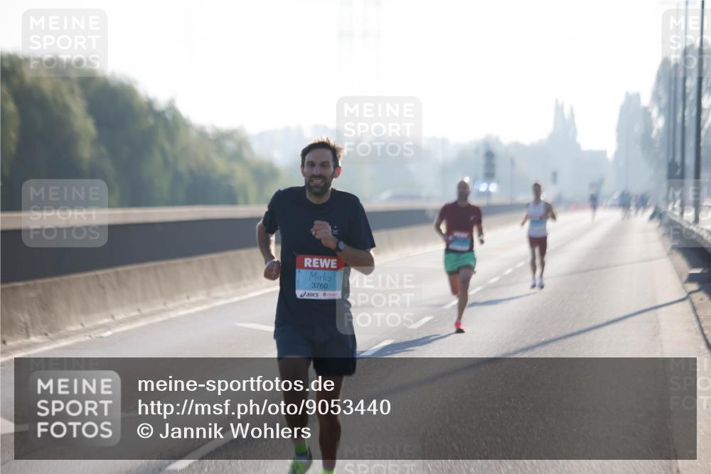 03.10.2025 - Köhlbrandbrückenlauf Jannik Wohlers http://msf.ph/oto/9053440 03.10.2025 09:10:50 Position 3 3760 meine-sportfotos.de