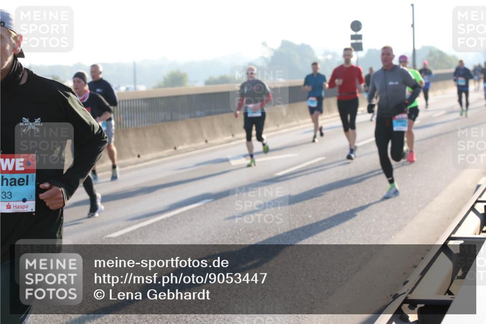 03.10.2025 - Köhlbrandbrückenlauf Lena Gebhardt http://msf.ph/oto/9053447 03.10.2025 09:16:04 Position 1 1715, 33 meine-sportfotos.de