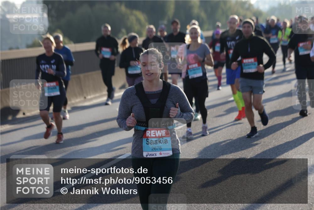 03.10.2025 - Köhlbrandbrückenlauf Jannik Wohlers http://msf.ph/oto/9053456 03.10.2025 09:19:55 Position 3 2678 meine-sportfotos.de