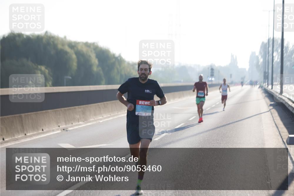 03.10.2025 - Köhlbrandbrückenlauf Jannik Wohlers http://msf.ph/oto/9053460 03.10.2025 09:10:50 Position 3 3760 meine-sportfotos.de