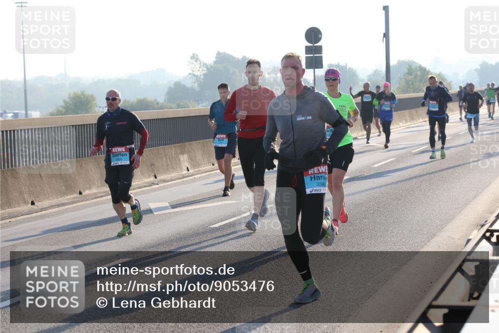 03.10.2025 - Köhlbrandbrückenlauf Lena Gebhardt http://msf.ph/oto/9053476 03.10.2025 09:16:05 Position 1 3354 meine-sportfotos.de
