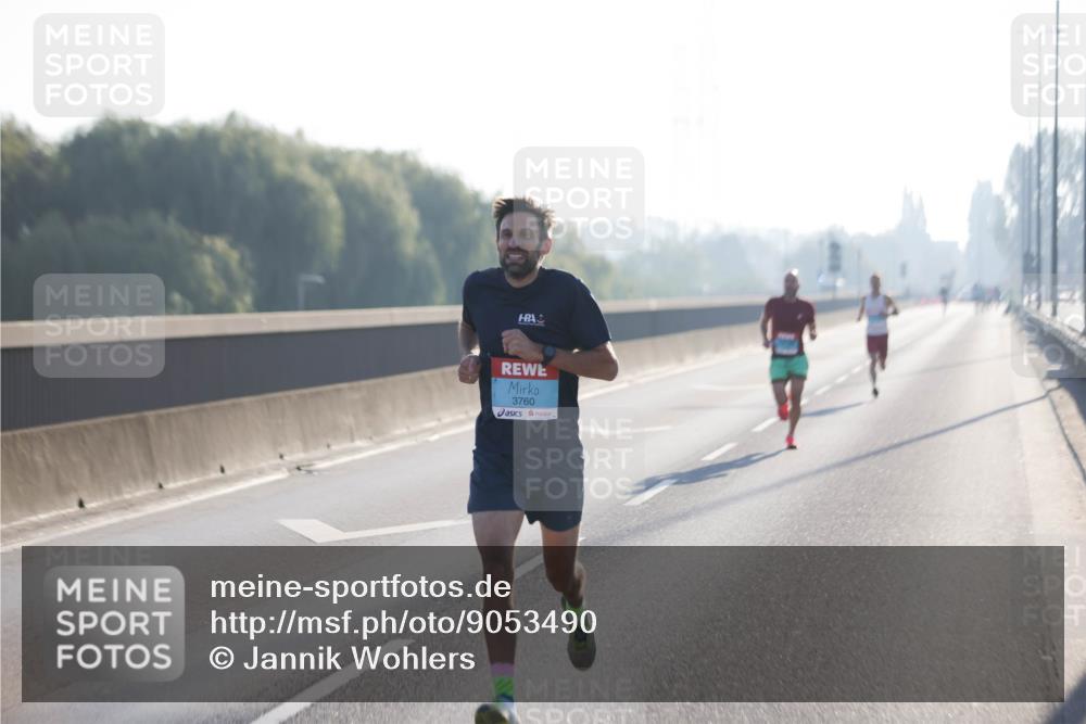 03.10.2025 - Köhlbrandbrückenlauf Jannik Wohlers http://msf.ph/oto/9053490 03.10.2025 09:10:50 Position 3 3760 meine-sportfotos.de