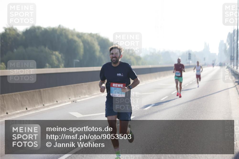 03.10.2025 - Köhlbrandbrückenlauf Jannik Wohlers http://msf.ph/oto/9053503 03.10.2025 09:10:51 Position 3 3760 meine-sportfotos.de