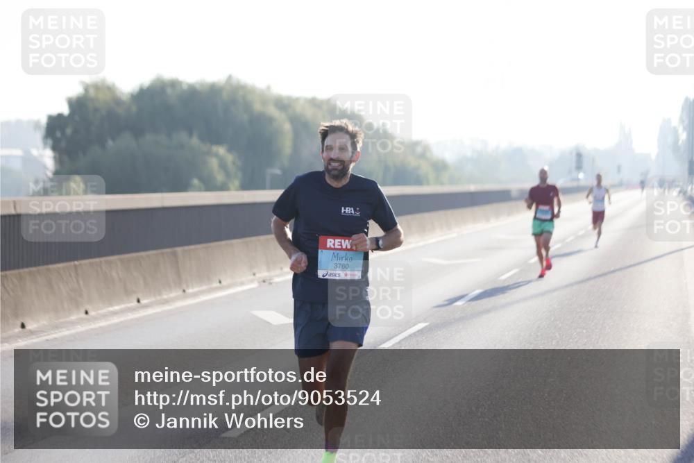 03.10.2025 - Köhlbrandbrückenlauf Jannik Wohlers http://msf.ph/oto/9053524 03.10.2025 09:10:51 Position 3 3760 meine-sportfotos.de