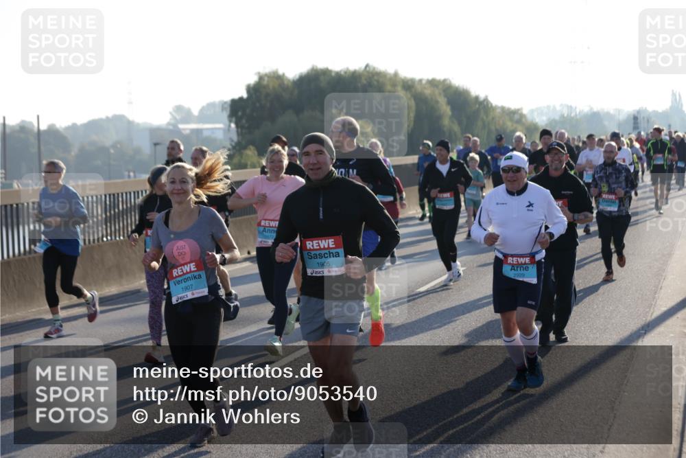 03.10.2025 - Köhlbrandbrückenlauf Jannik Wohlers http://msf.ph/oto/9053540 03.10.2025 09:19:57 Position 3 1907, 1672, 1905, 2929 meine-sportfotos.de