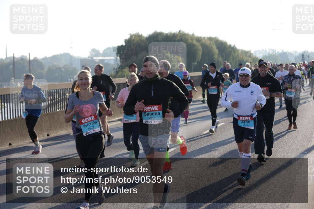 03.10.2025 - Köhlbrandbrückenlauf Jannik Wohlers http://msf.ph/oto/9053549 03.10.2025 09:19:57 Position 3 1905, 1672, 1907, 2929 meine-sportfotos.de