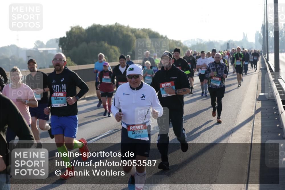03.10.2025 - Köhlbrandbrückenlauf Jannik Wohlers http://msf.ph/oto/9053587 03.10.2025 09:19:58 Position 3 1282, 2929 meine-sportfotos.de