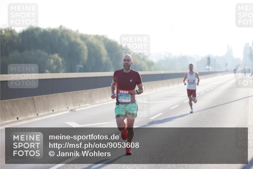 03.10.2025 - Köhlbrandbrückenlauf Jannik Wohlers http://msf.ph/oto/9053608 03.10.2025 09:10:55 Position 3 2968 meine-sportfotos.de