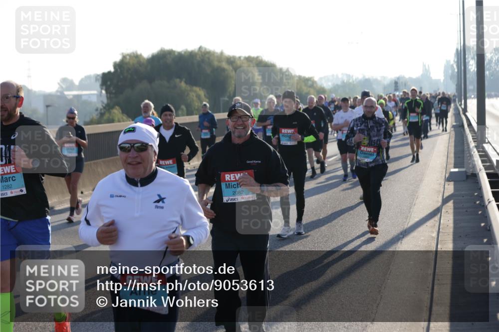 03.10.2025 - Köhlbrandbrückenlauf Jannik Wohlers http://msf.ph/oto/9053613 03.10.2025 09:19:59 Position 3 1282, 9880, 2929, 2082 meine-sportfotos.de