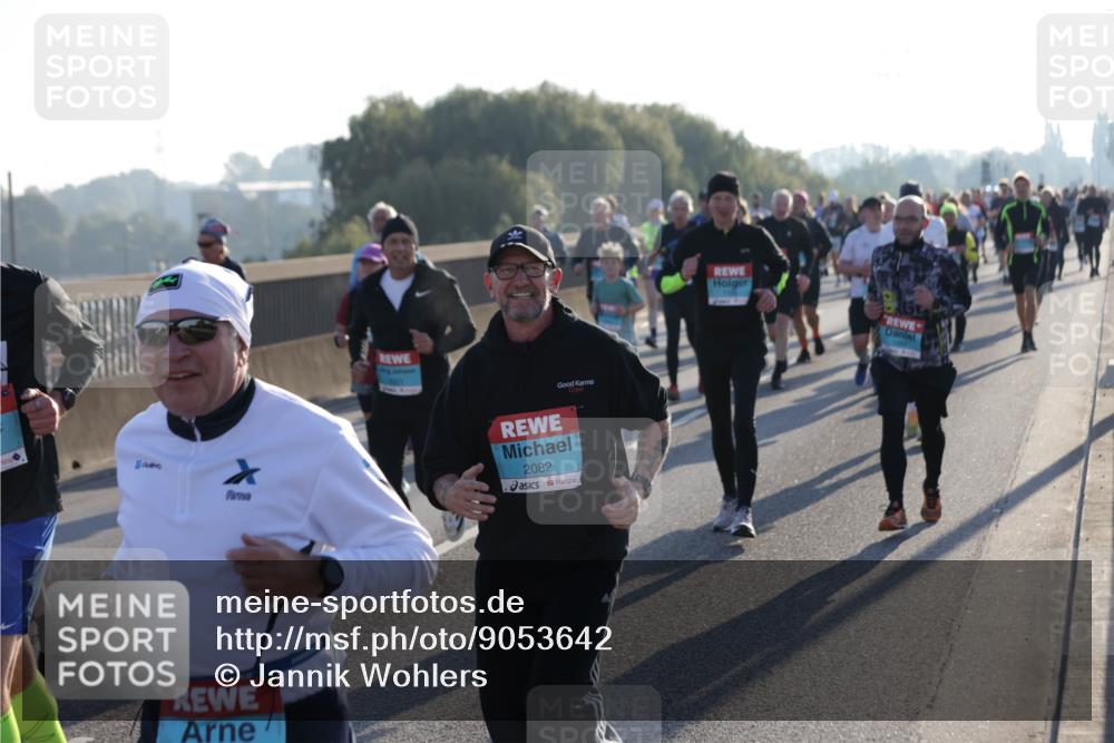 03.10.2025 - Köhlbrandbrückenlauf Jannik Wohlers http://msf.ph/oto/9053642 03.10.2025 09:19:59 Position 3 2082 meine-sportfotos.de