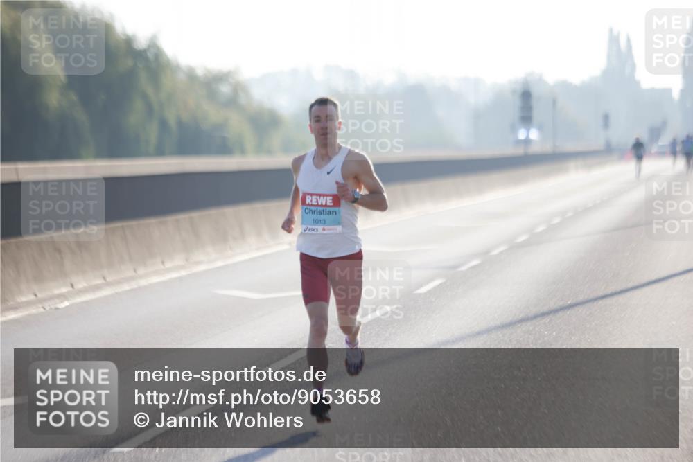 03.10.2025 - Köhlbrandbrückenlauf Jannik Wohlers http://msf.ph/oto/9053658 03.10.2025 09:10:56 Position 3 1013 meine-sportfotos.de