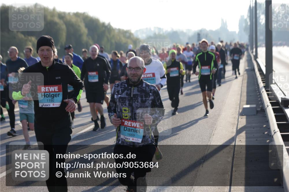 03.10.2025 - Köhlbrandbrückenlauf Jannik Wohlers http://msf.ph/oto/9053684 03.10.2025 09:20:01 Position 3 1192, 1669 meine-sportfotos.de