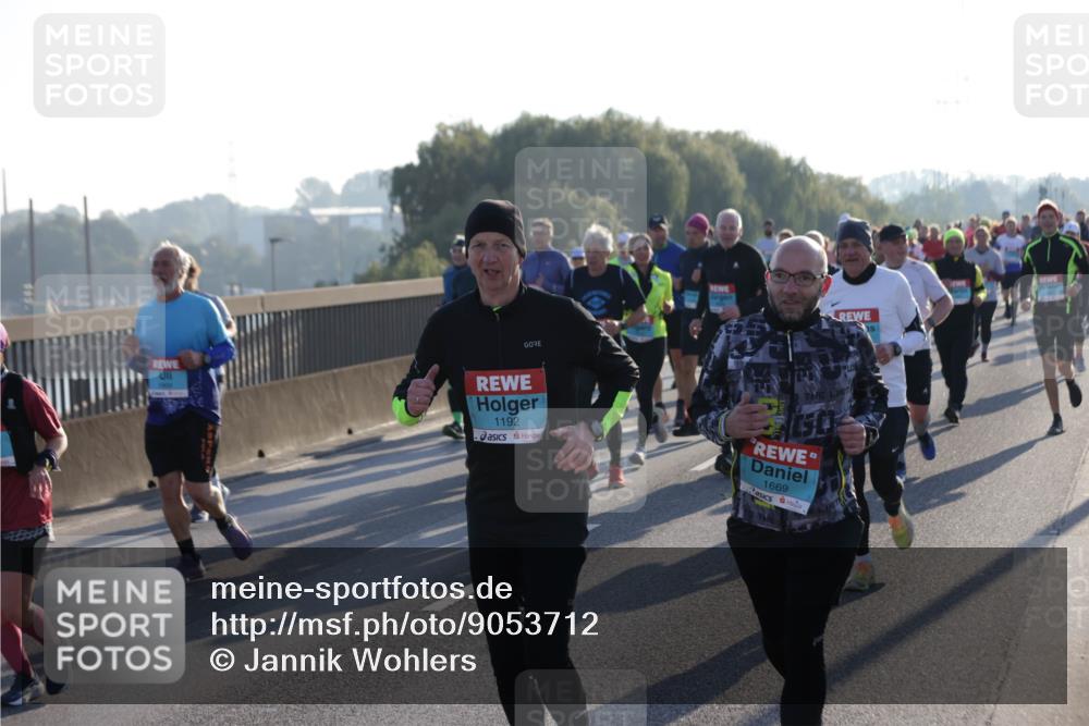 03.10.2025 - Köhlbrandbrückenlauf Jannik Wohlers http://msf.ph/oto/9053712 03.10.2025 09:20:01 Position 3 1192, 150, 1669 meine-sportfotos.de