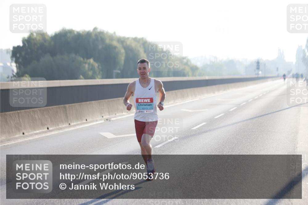03.10.2025 - Köhlbrandbrückenlauf Jannik Wohlers http://msf.ph/oto/9053736 03.10.2025 09:10:58 Position 3 1013 meine-sportfotos.de