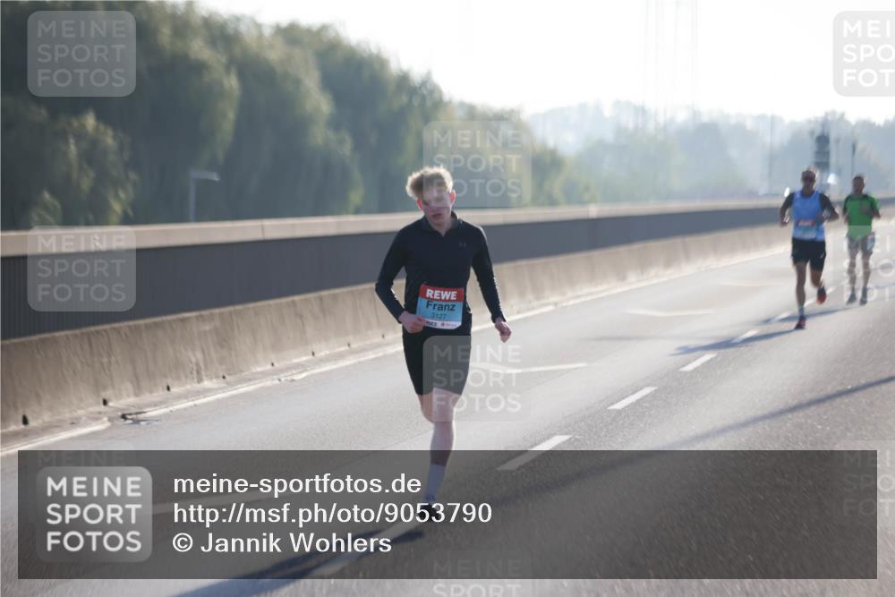 03.10.2025 - Köhlbrandbrückenlauf Jannik Wohlers http://msf.ph/oto/9053790 03.10.2025 09:11:24 Position 3 3127 meine-sportfotos.de