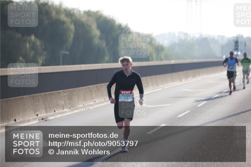 03.10.2025 - Köhlbrandbrückenlauf Jannik Wohlers http://msf.ph/oto/9053797 03.10.2025 09:11:25 Position 3 3127 meine-sportfotos.de