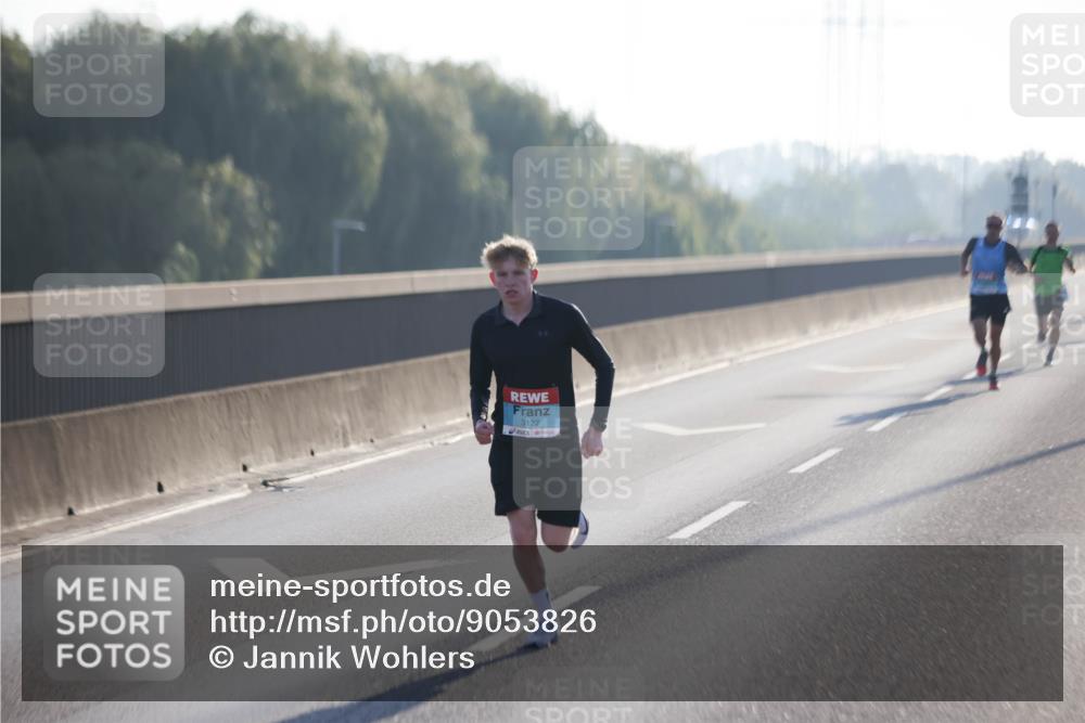 03.10.2025 - Köhlbrandbrückenlauf Jannik Wohlers http://msf.ph/oto/9053826 03.10.2025 09:11:25 Position 3 3127 meine-sportfotos.de