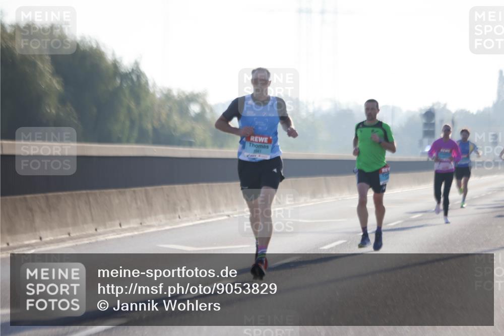 03.10.2025 - Köhlbrandbrückenlauf Jannik Wohlers http://msf.ph/oto/9053829 03.10.2025 09:11:29 Position 3 1041 meine-sportfotos.de