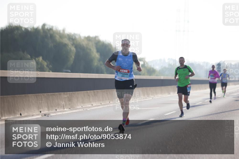 03.10.2025 - Köhlbrandbrückenlauf Jannik Wohlers http://msf.ph/oto/9053874 03.10.2025 09:11:31 Position 3 86, 1041 meine-sportfotos.de