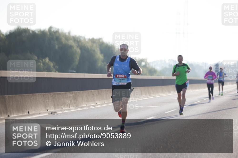 03.10.2025 - Köhlbrandbrückenlauf Jannik Wohlers http://msf.ph/oto/9053889 03.10.2025 09:11:31 Position 3 1041 meine-sportfotos.de