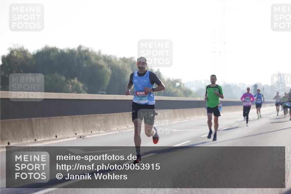 03.10.2025 - Köhlbrandbrückenlauf Jannik Wohlers http://msf.ph/oto/9053915 03.10.2025 09:11:31 Position 3 1041 meine-sportfotos.de