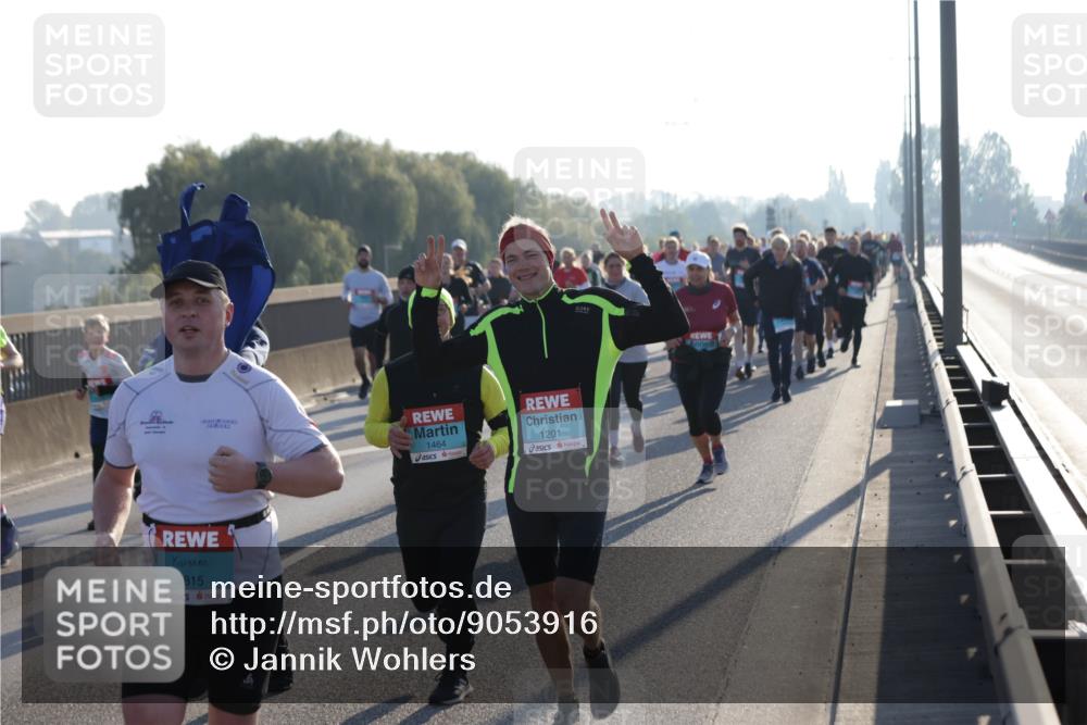 03.10.2025 - Köhlbrandbrückenlauf Jannik Wohlers http://msf.ph/oto/9053916 03.10.2025 09:20:05 Position 3 3815, 1464, 1201 meine-sportfotos.de