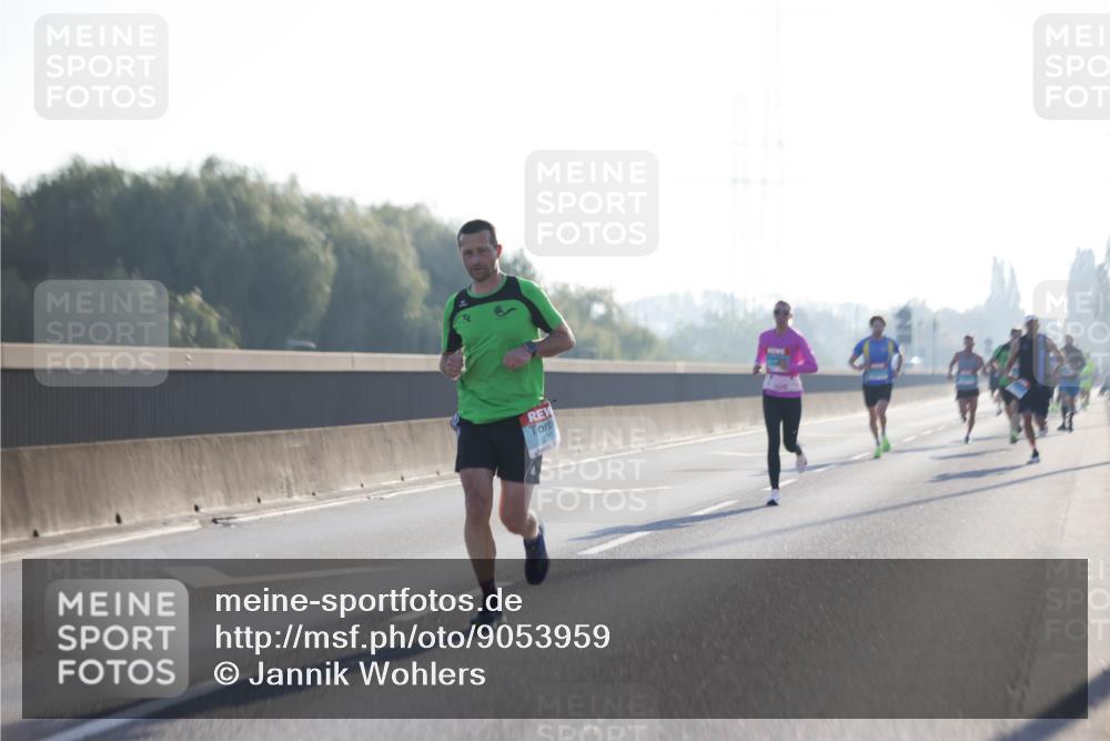 03.10.2025 - Köhlbrandbrückenlauf Jannik Wohlers http://msf.ph/oto/9053959 03.10.2025 09:11:33 Position 3 270 meine-sportfotos.de