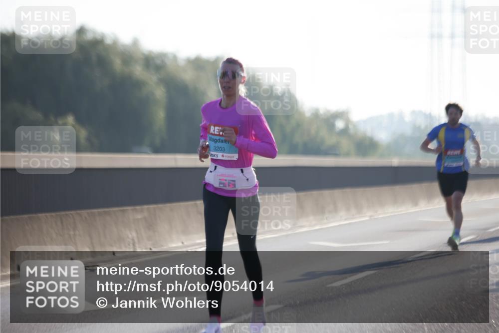 03.10.2025 - Köhlbrandbrückenlauf Jannik Wohlers http://msf.ph/oto/9054014 03.10.2025 09:11:37 Position 3 3203 meine-sportfotos.de