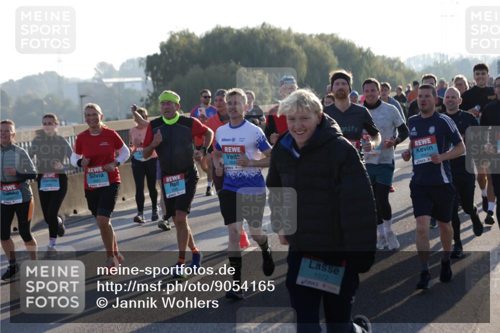 03.10.2025 - Köhlbrandbrückenlauf Jannik Wohlers http://msf.ph/oto/9054165 03.10.2025 09:20:11 Position 3 3487, 3486, 3049, 1372, 3047 meine-sportfotos.de
