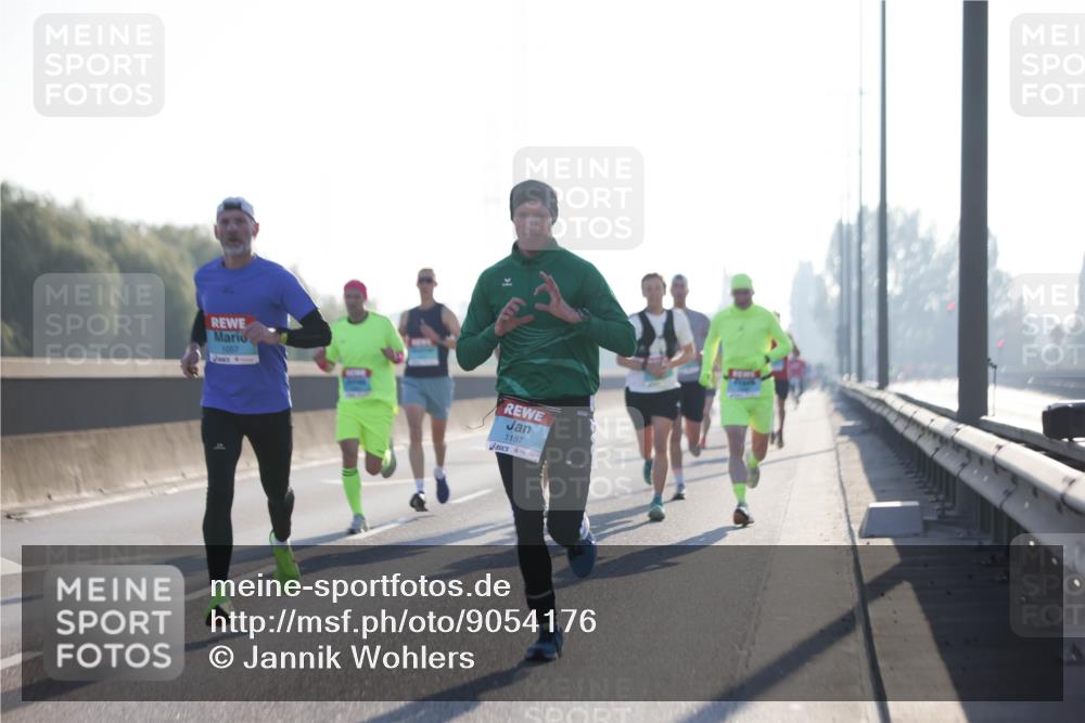 03.10.2025 - Köhlbrandbrückenlauf Jannik Wohlers http://msf.ph/oto/9054176 03.10.2025 09:11:54 Position 3 1057, 1187 meine-sportfotos.de