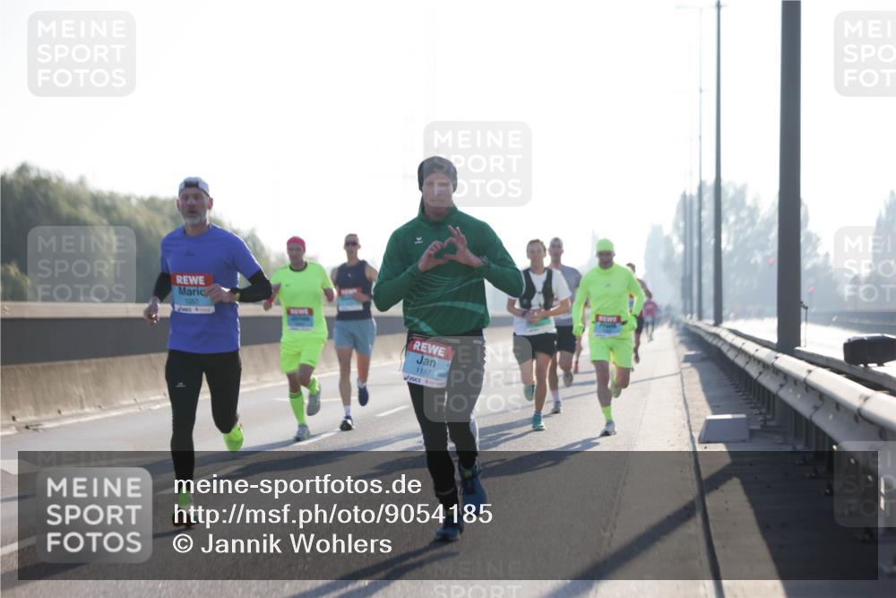 03.10.2025 - Köhlbrandbrückenlauf Jannik Wohlers http://msf.ph/oto/9054185 03.10.2025 09:11:54 Position 3 1057, 1187 meine-sportfotos.de