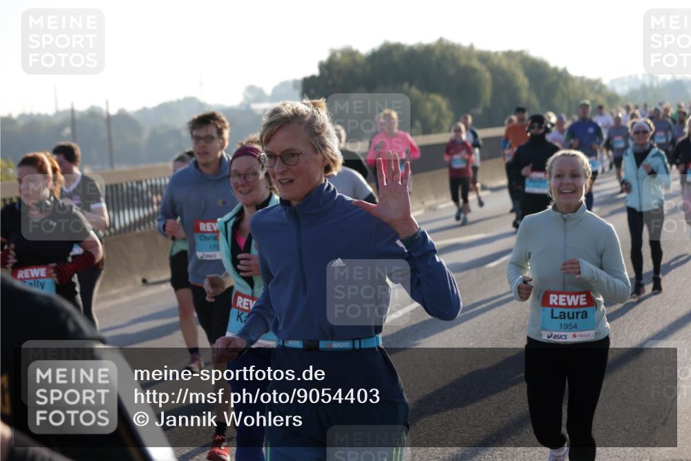 03.10.2025 - Köhlbrandbrückenlauf Jannik Wohlers http://msf.ph/oto/9054403 03.10.2025 09:20:16 Position 3 170, 1954 meine-sportfotos.de