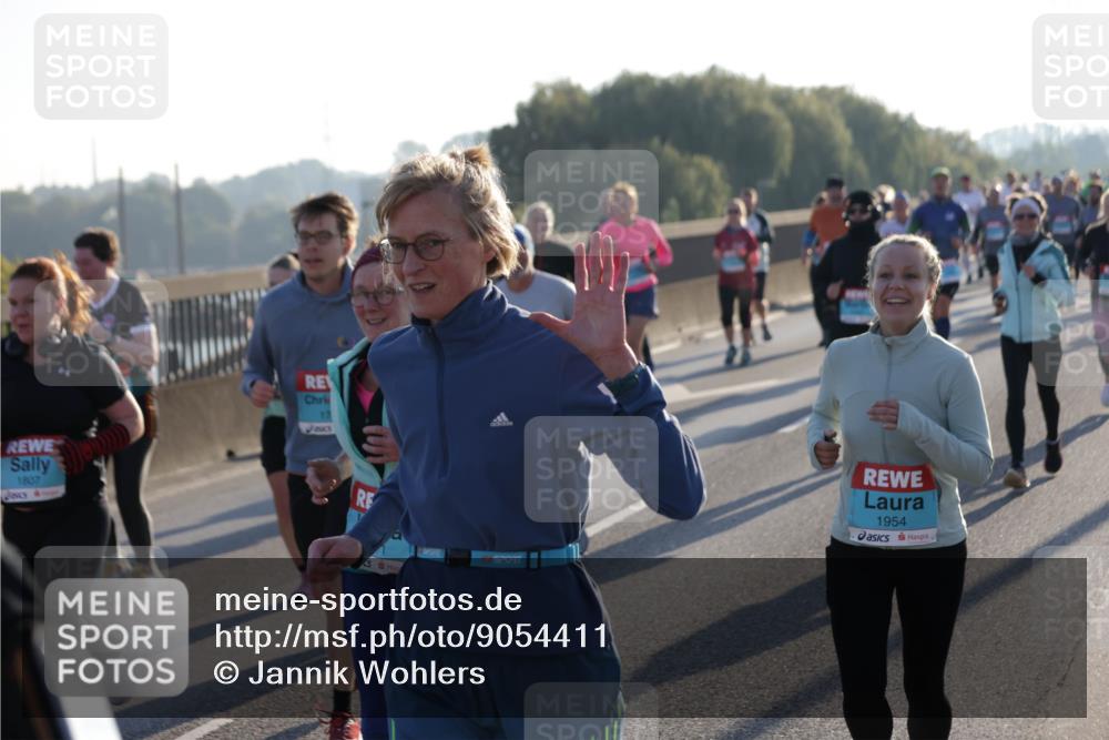 03.10.2025 - Köhlbrandbrückenlauf Jannik Wohlers http://msf.ph/oto/9054411 03.10.2025 09:20:16 Position 3 1807, 17, 1954 meine-sportfotos.de